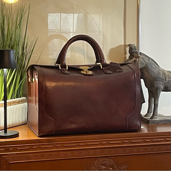 Gucci Handbags - Gucci 1940's Train Case, RARE Giorgio Gucci